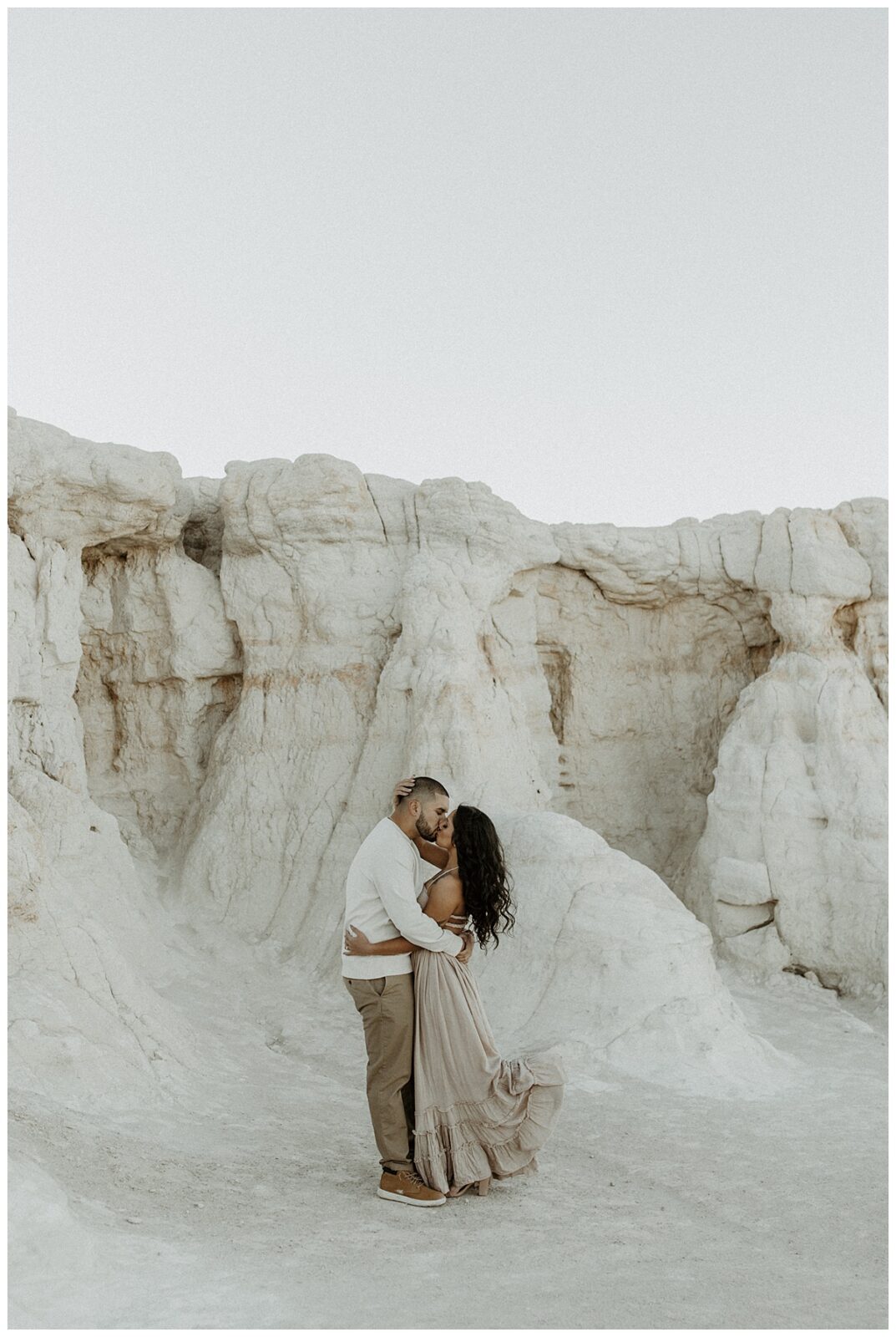 effortless dreamy engagement photoshoot at the paint mines in colorful colorado.