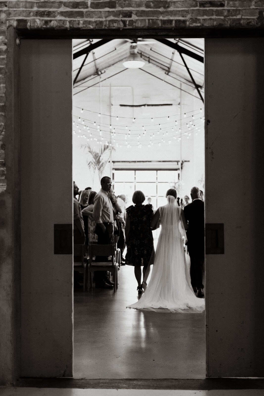 Simple and modern spring wedding day ceremony at PIAKKA, St. Paul, Minnesota.